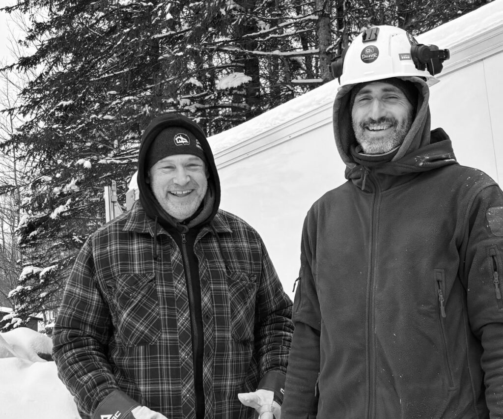 Image de l'équipe de Dalfor construction, entreprise spécialisée en construction et rénovation à Québec.