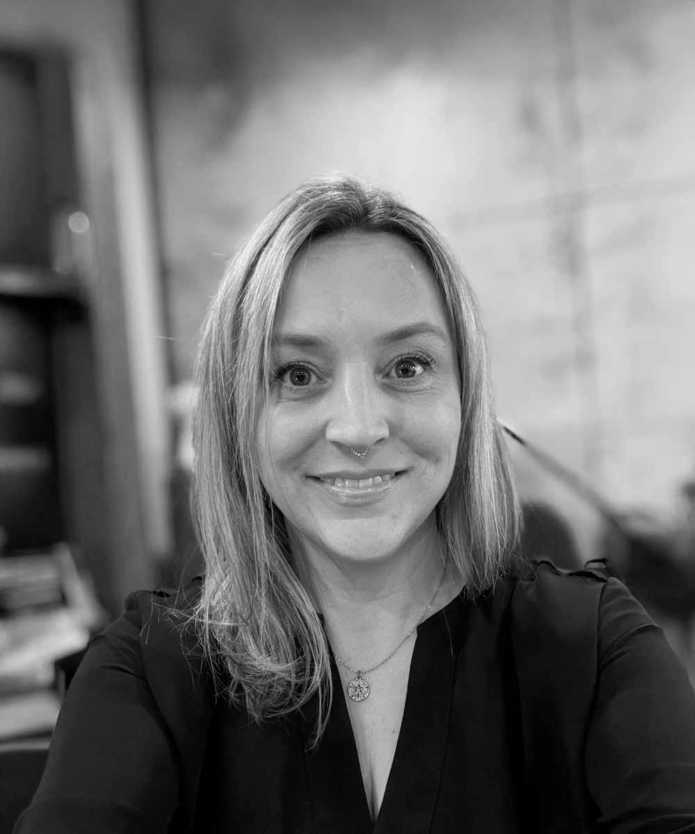 Image de Tery-Tanya Espin, responsable de l'administration et des finances chez Dalfor construction, entreprise familiale spécialisée en construction et rénovation à Québec.